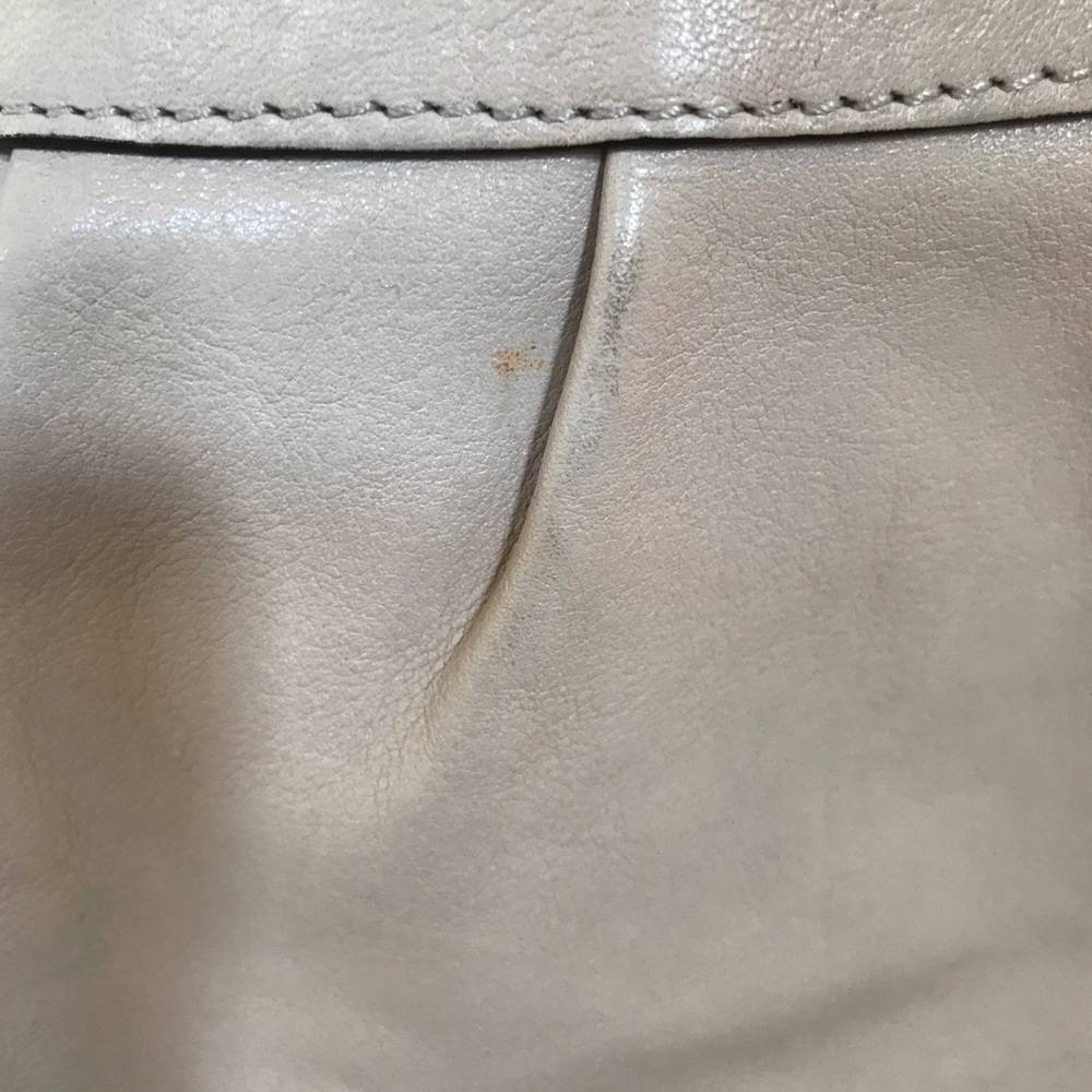 Neutral Coach Purse - Picture 5 of 7
